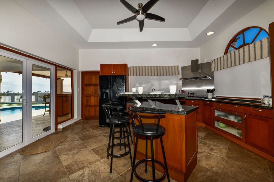 House (3 Bedrooms) | Property amenity