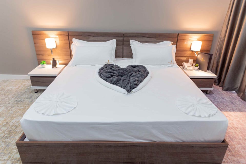 Suite | Minibar, in-room safe, desk, WiFi (free)