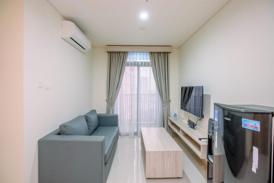Room | Living room | TV