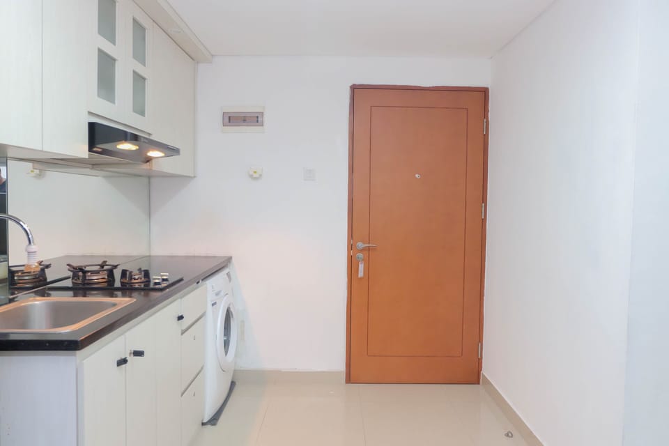 Room | Private kitchen | Fridge, stovetop, cookware/dishes/utensils