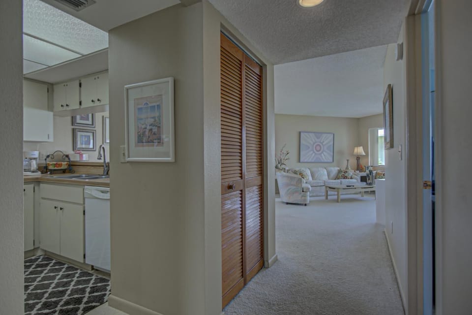 House | 2 bedrooms, iron/ironing board