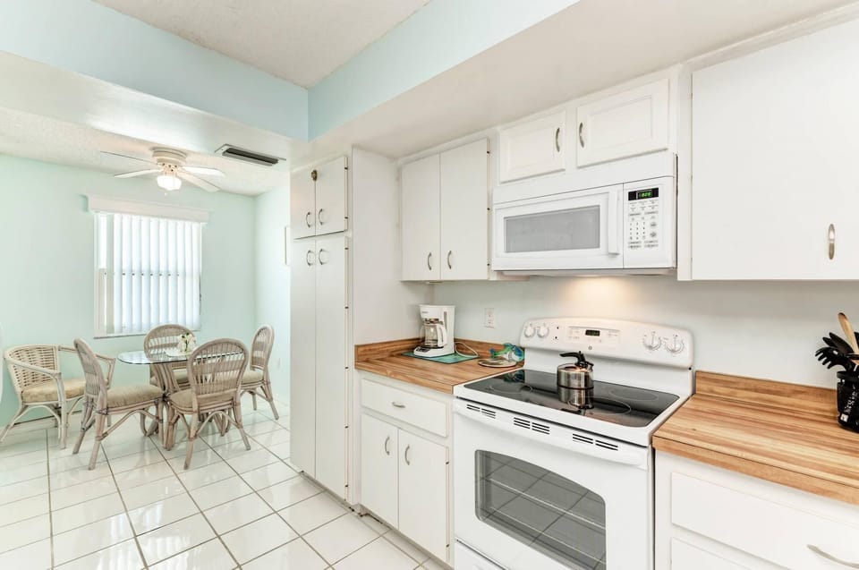 House | 2 bedrooms, iron/ironing board