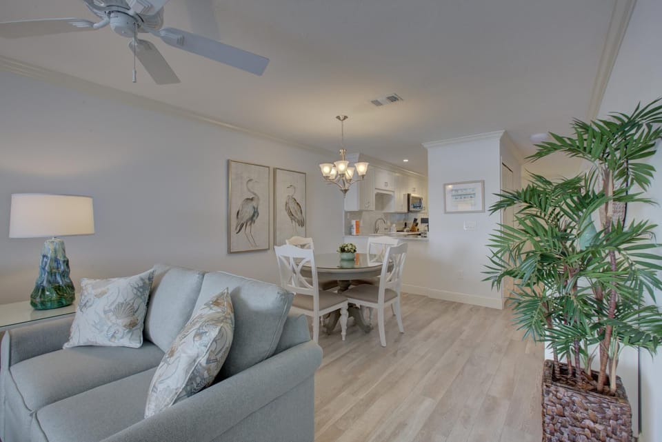 House | 2 bedrooms, iron/ironing board