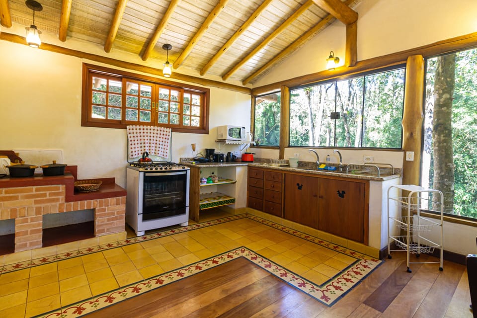 Family House | Private kitchen | Fridge, microwave, oven, stovetop