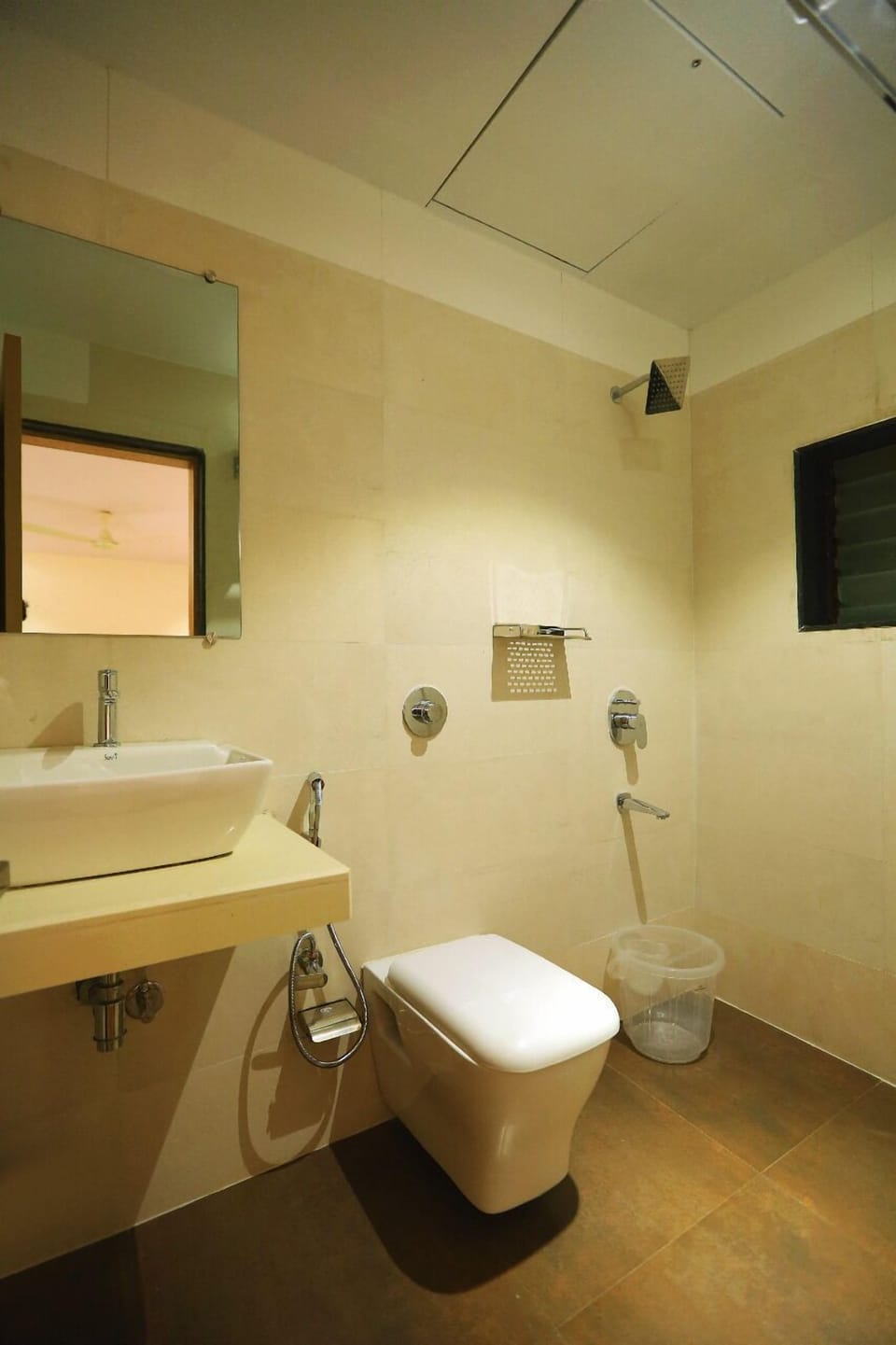 Standard Double Room | Bathroom | Shower, towels, soap