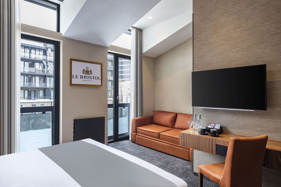 Superior Room | In-room safe, desk, laptop workspace, blackout drapes