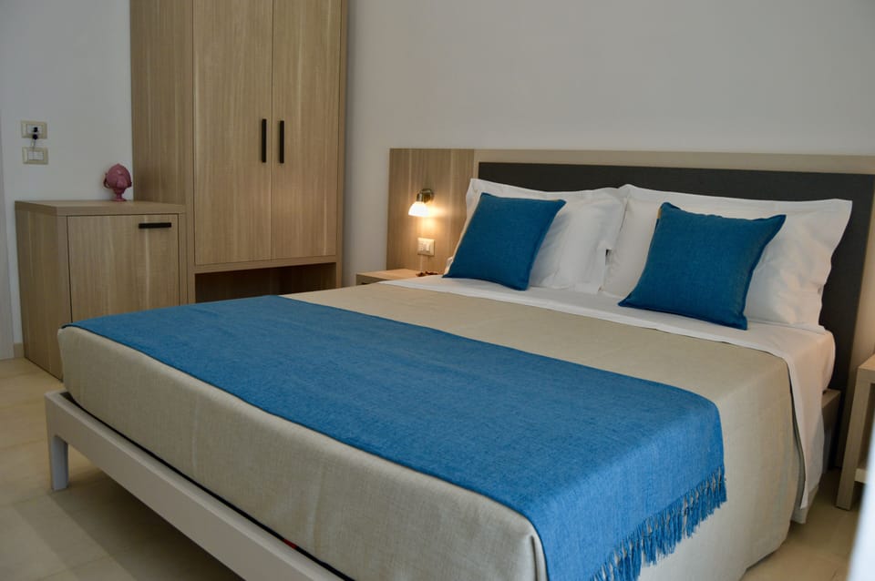 Basic Double or Twin Room | Premium bedding, memory foam beds, in-room safe, free WiFi