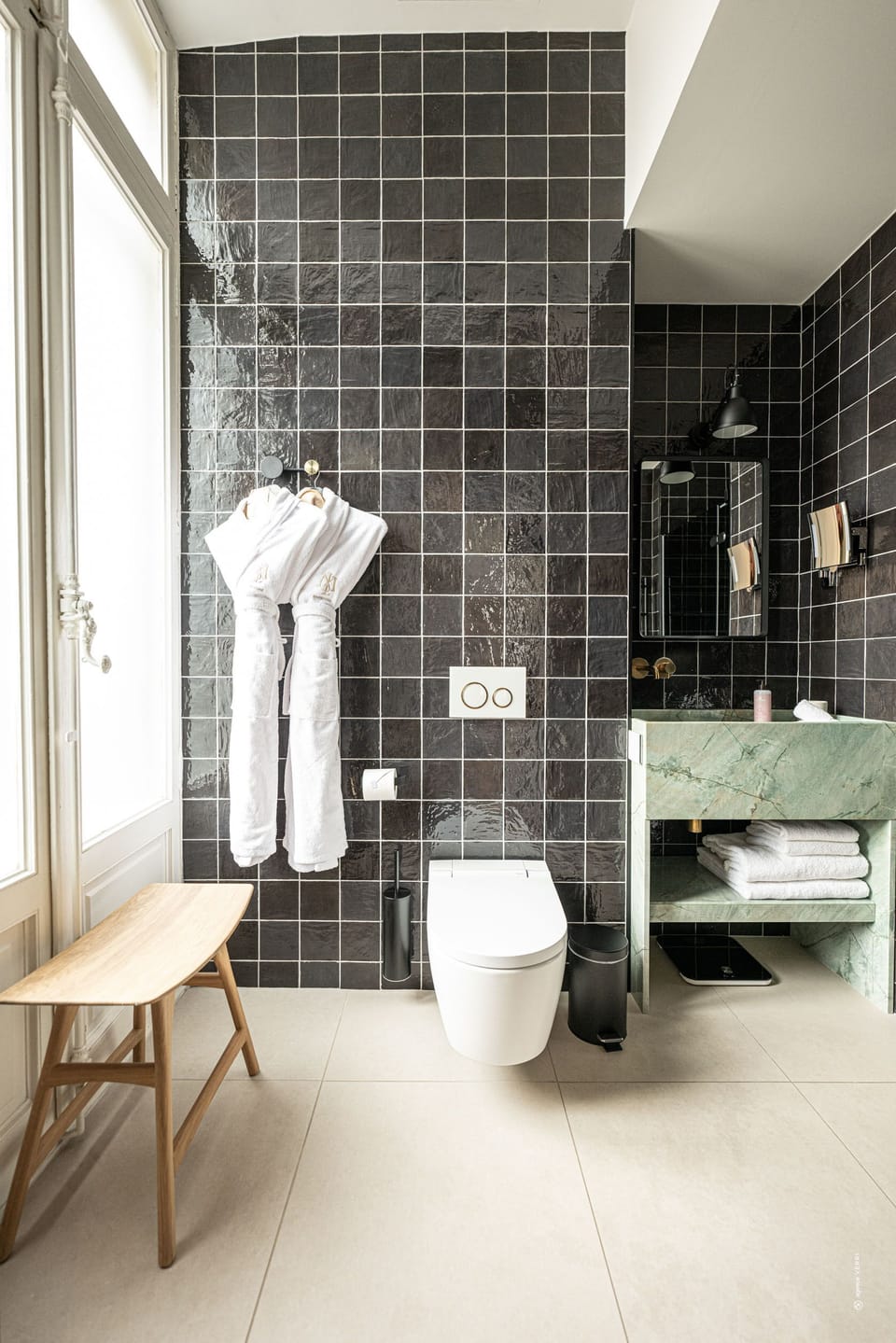 Deluxe Double Room | Bathroom | Shower, hair dryer, bathrobes, slippers