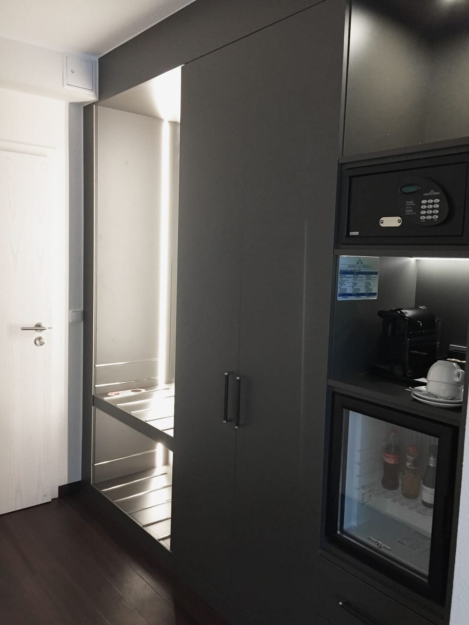 Superior Double Room, 1 Double Bed, Allergy Friendly, Ground Floor (zum Innenhof hin) | In-room safe, desk, blackout drapes, soundproofing