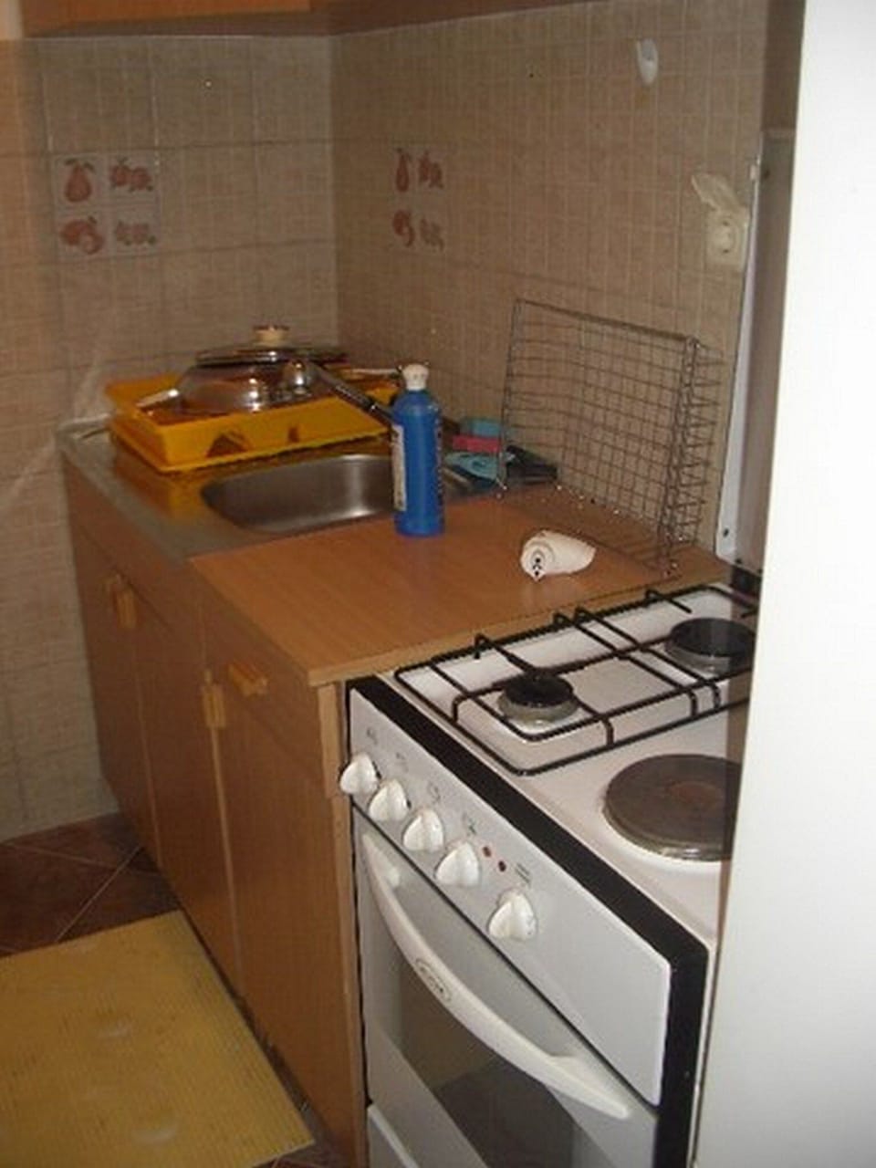 Apartment (One Bedroom Apartment with Terrace an) | Private kitchen | Fridge