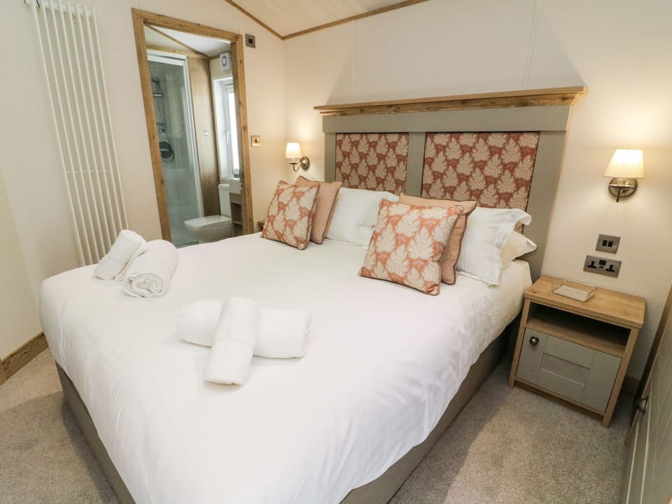 Curlew Lodge House in England