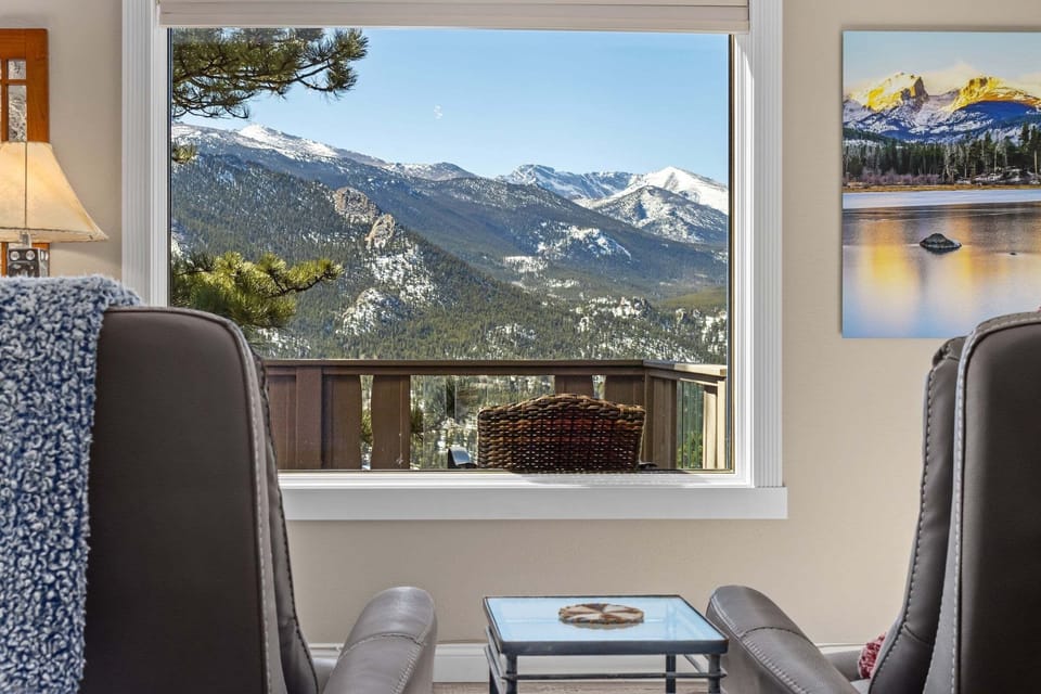 Condo, 3 Bedrooms | Interior