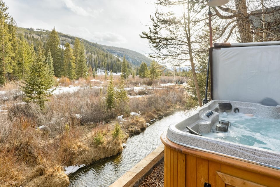 Condo, 3 Bedrooms | Outdoor spa tub