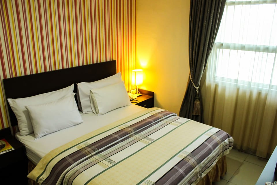 Luxury Suite | Desk, WiFi (free)