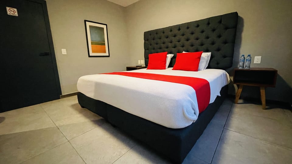 Double Room | In-room safe, desk, WiFi (free), bed sheets