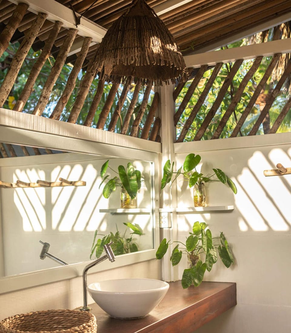 DELUX QUADRUPLE ROOM WITH SEA VIEW | Bathroom | Shower, rainfall showerhead, free toiletries, hair dryer