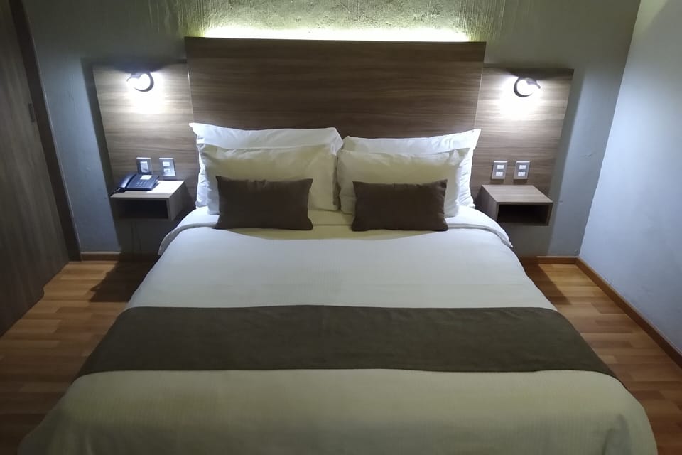 Standard Room | Desk, free WiFi, bed sheets