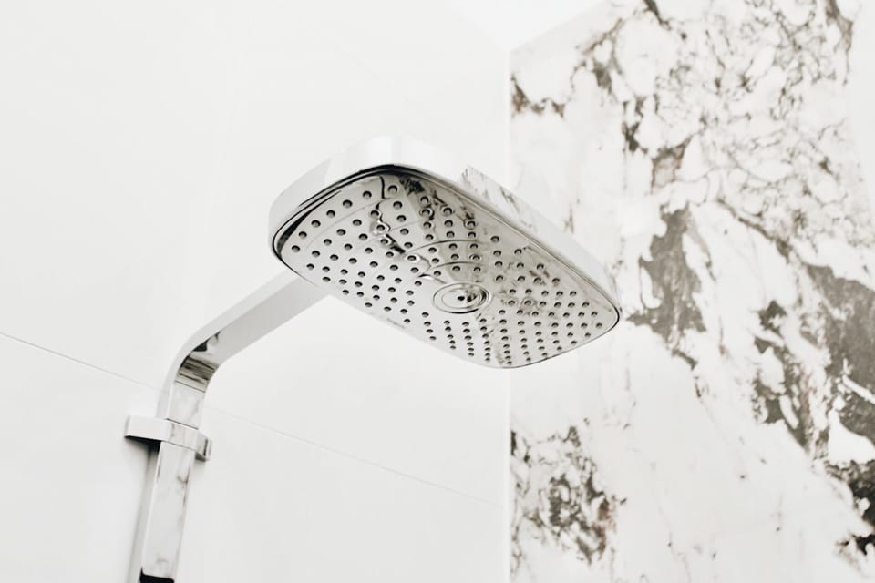 Panoramic Loft | Bathroom | Shower, rainfall showerhead, eco-friendly toiletries, hair dryer
