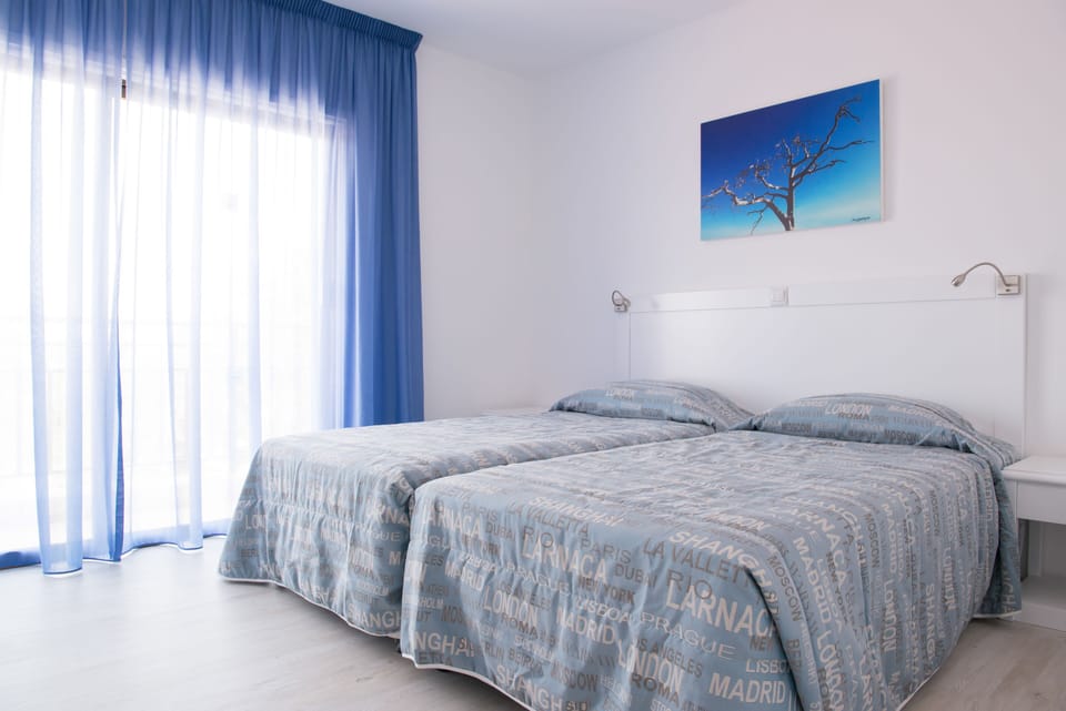 1 bedroom, iron/ironing board (on request), WiFi (free), bed sheets