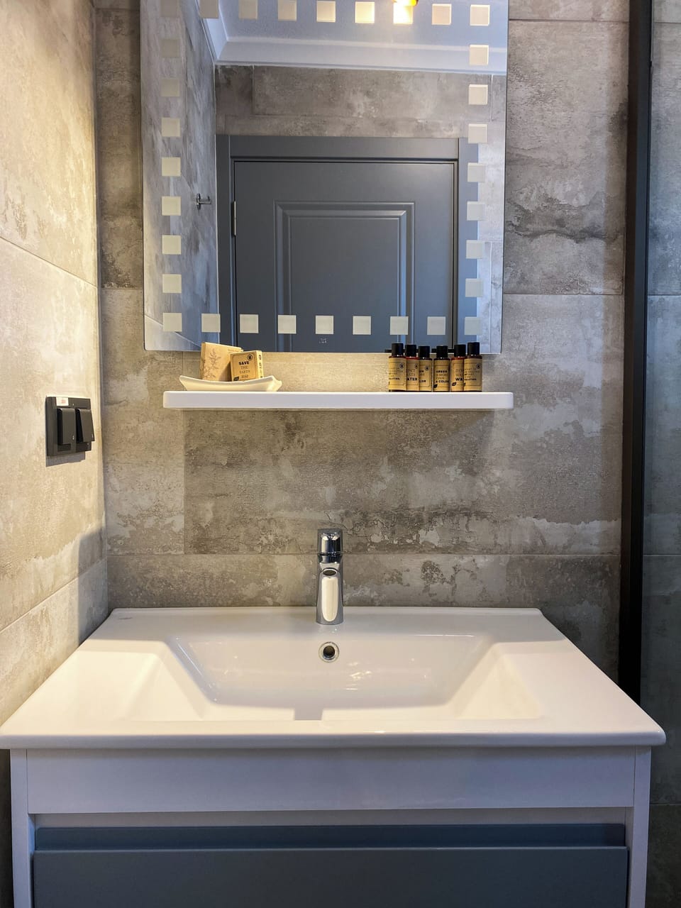 Superior Double Room | Bathroom | Shower, hydromassage showerhead, designer toiletries, hair dryer