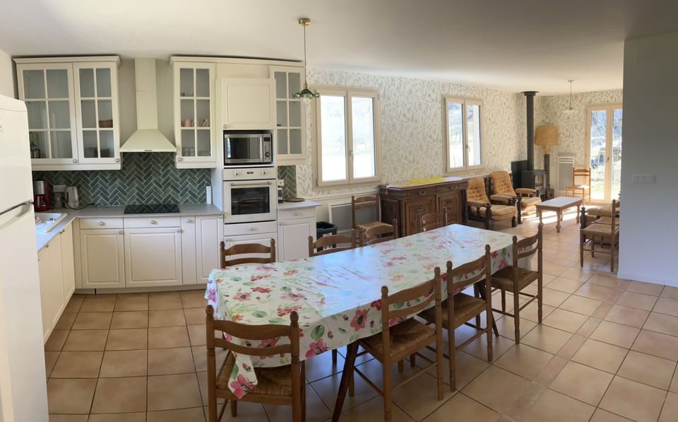 City Cottage, Ensuite, Mountain View | Lounge