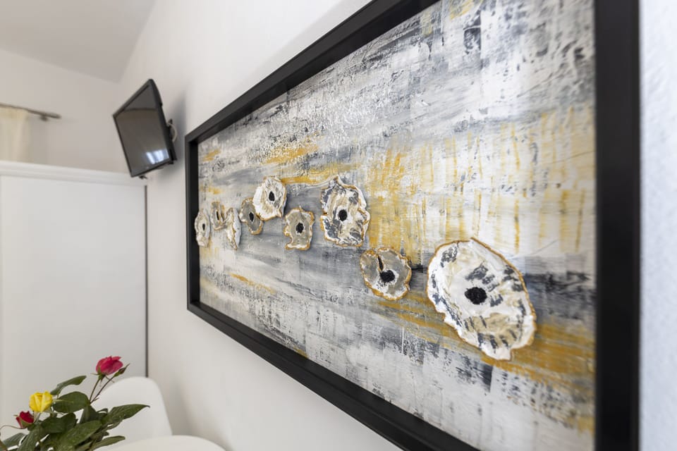 Junior Double or Twin Room (Seralia) | Hypo-allergenic bedding, iron/ironing board, free WiFi