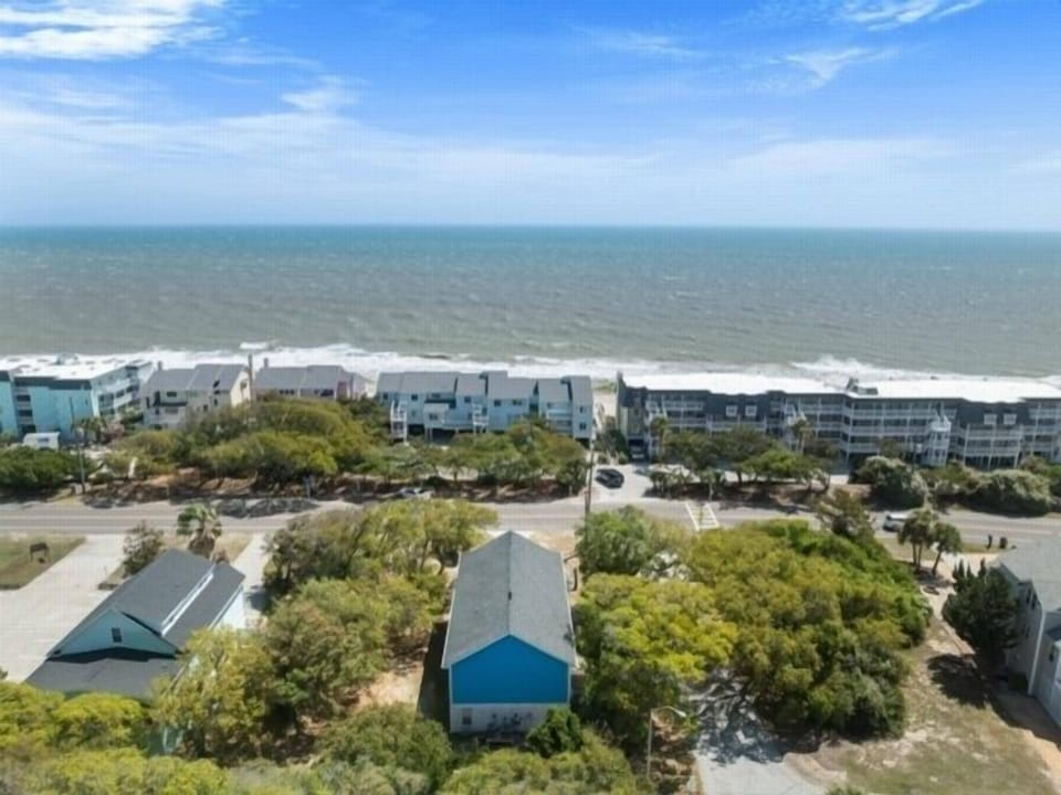 House, 5 Bedrooms | Aerial view