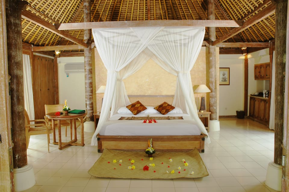 Deluxe Villa, 1 Bedroom | Minibar, free cribs/infant beds, rollaway beds, free WiFi