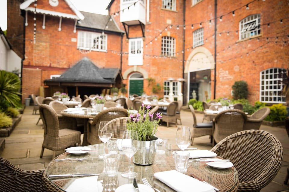 Breakfast, lunch, dinner served; British cuisine 