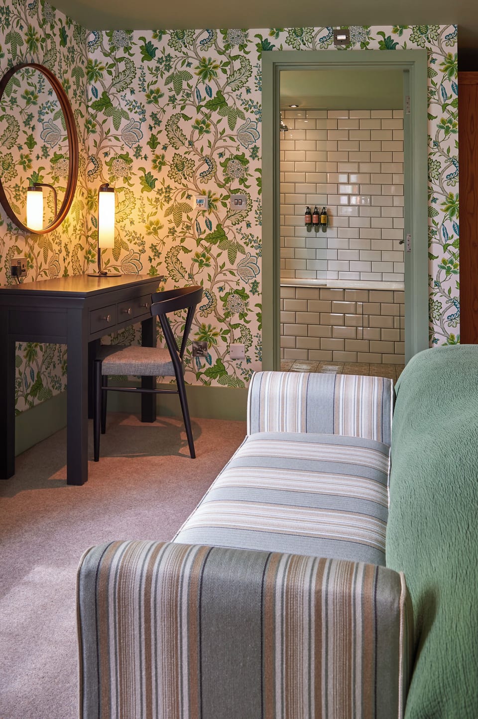 Classic Room | Egyptian cotton sheets, premium bedding, desk, blackout drapes