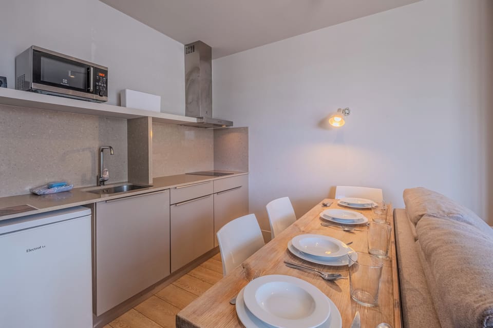 Apartment, 2 Bedrooms | Private kitchen | Coffee/tea maker, fridge, microwave, stovetop