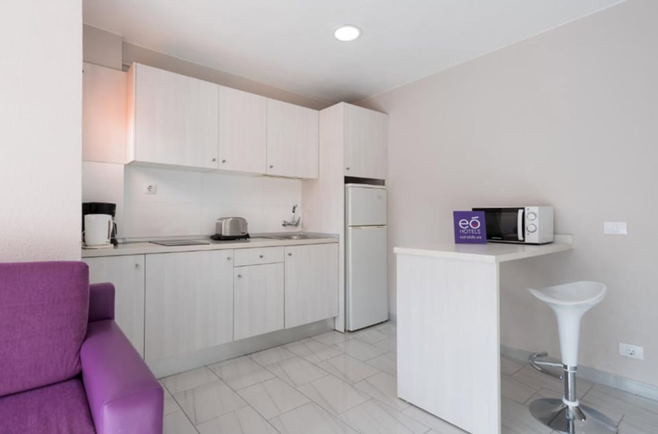 Full-size fridge, microwave, stovetop, espresso maker