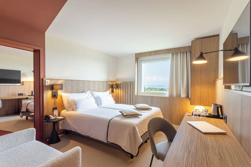 Family Room | Premium bedding, in-room safe, desk, laptop workspace