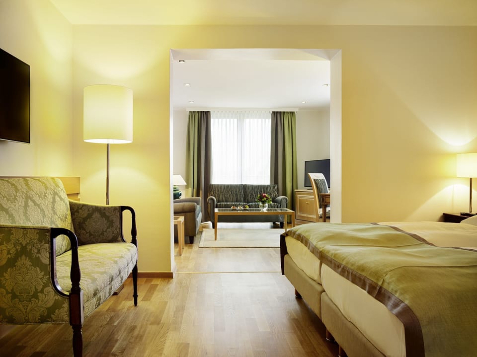 Premium bedding, minibar, in-room safe, desk