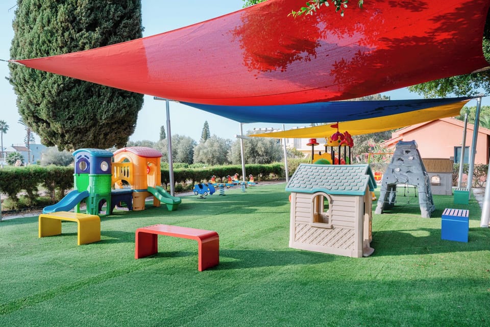 Makronisos Holiday Village Hotel in Sotira