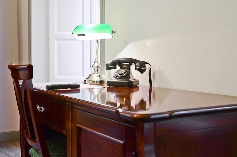 Double Room | In-room safe, desk, iron/ironing board, free WiFi