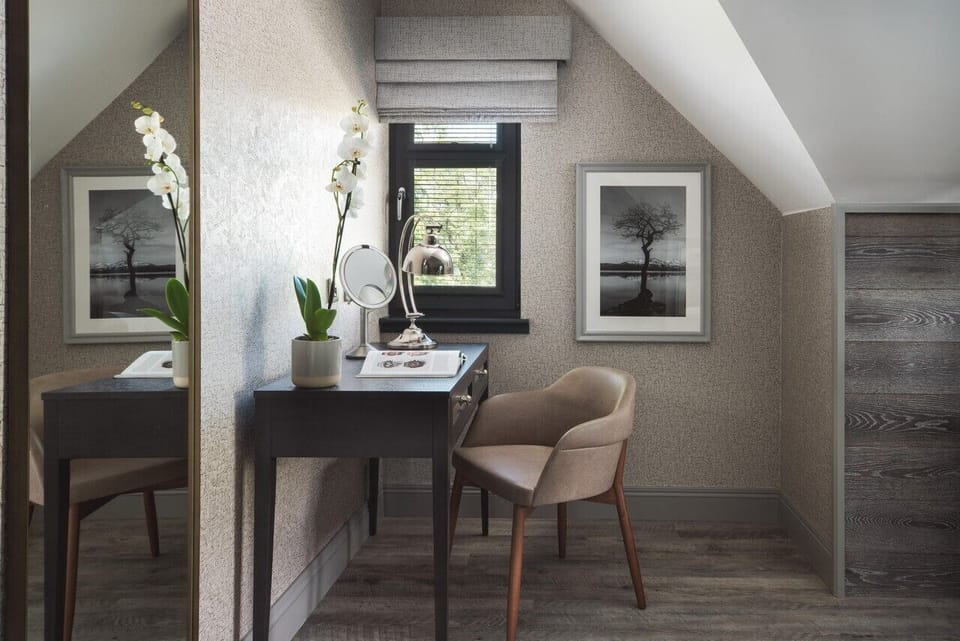 Luxury Villa, 5 Bedrooms, Lake View | Frette Italian sheets, premium bedding, pillowtop beds, minibar