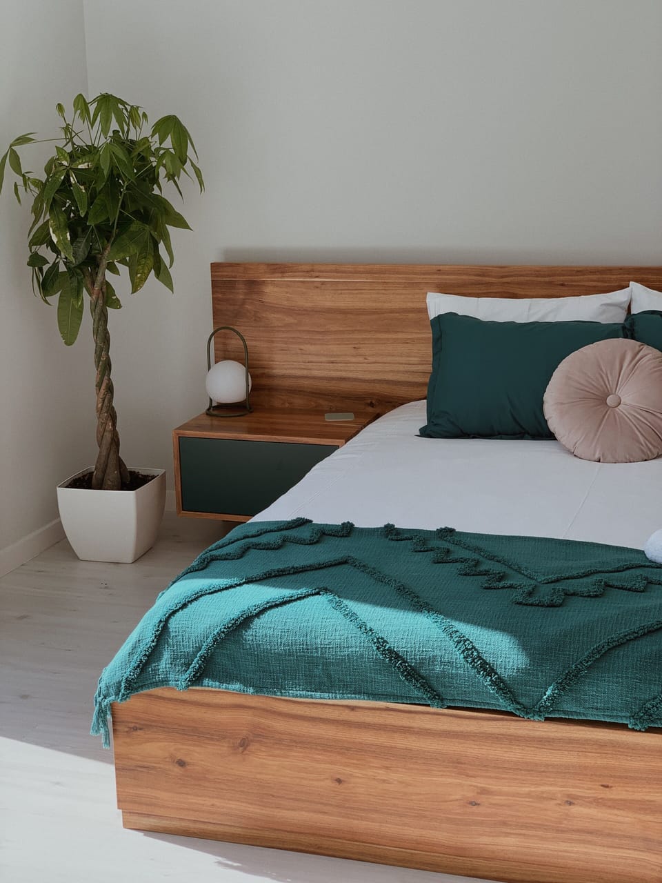 Premium Room, Garden View, Annex Building | Individually furnished, desk, laptop workspace, free WiFi