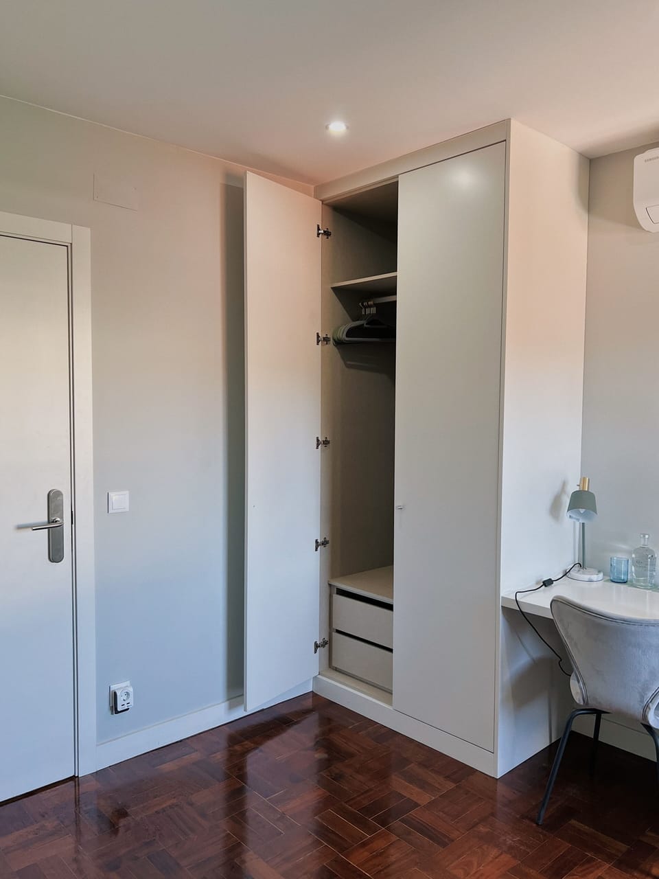 Deluxe Double Room, Ensuite | Individually furnished, desk, laptop workspace, free WiFi