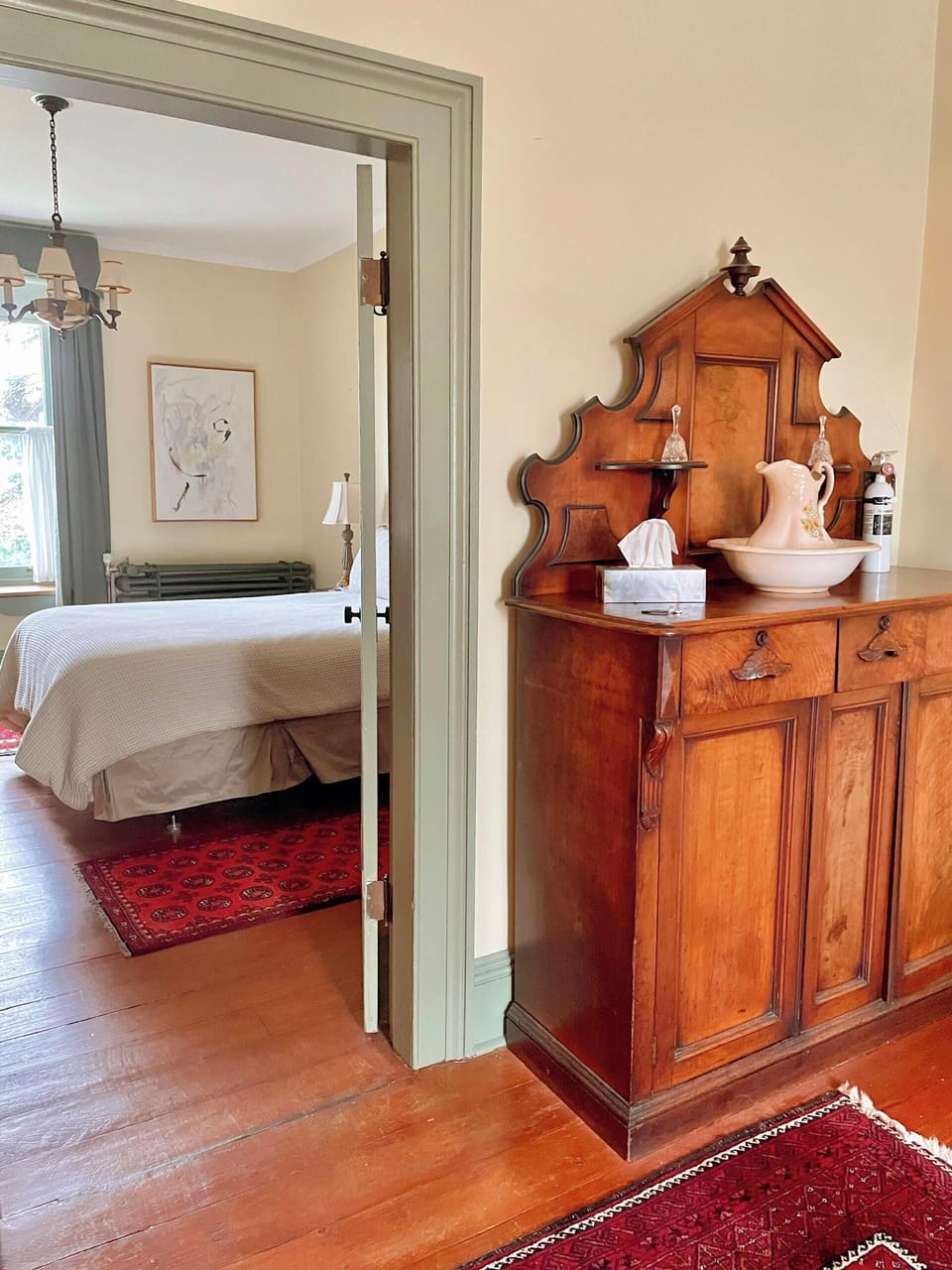 Superior Room | Iron/ironing board, WiFi, bed sheets