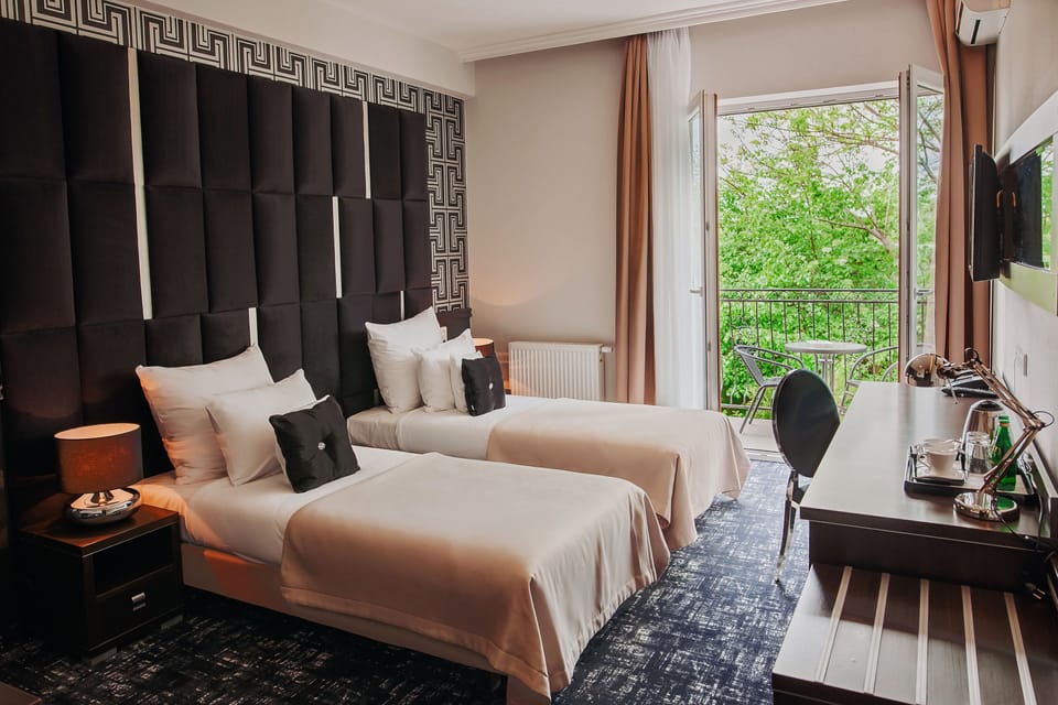 Classic Twin Room | Premium bedding, minibar, in-room safe, individually decorated