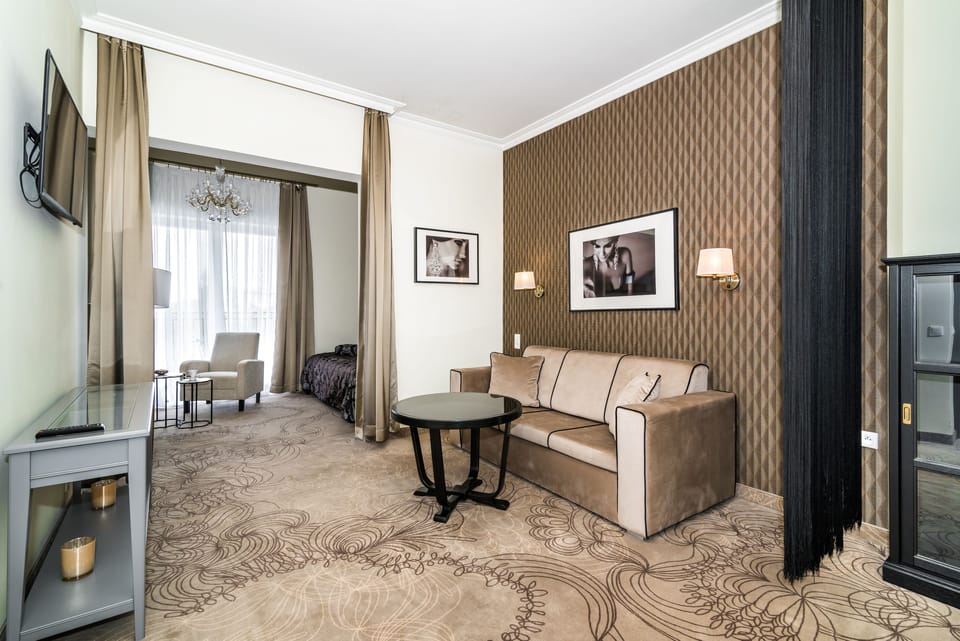Classic Double Room | Premium bedding, minibar, in-room safe, individually decorated