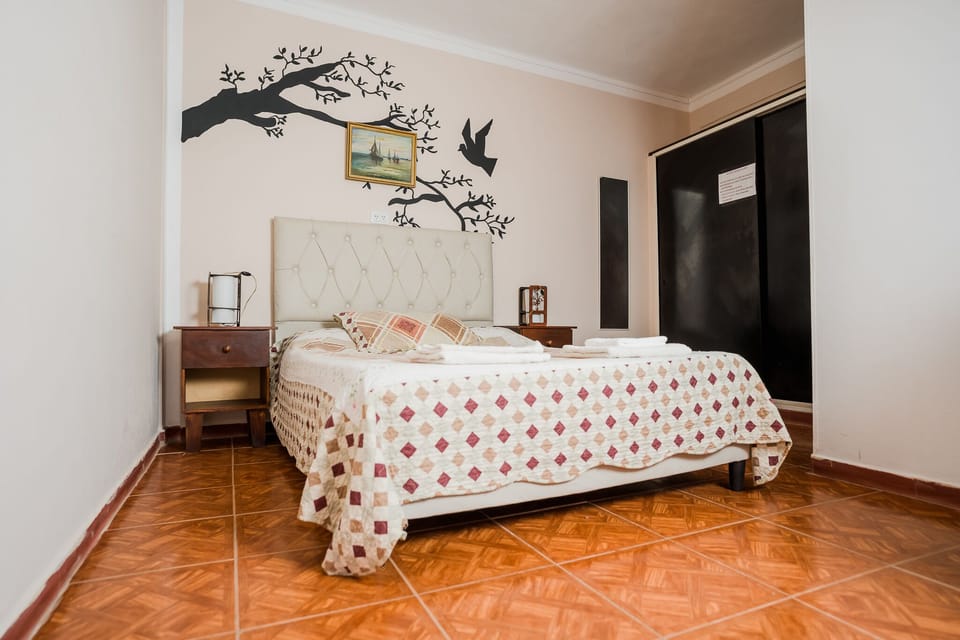 Basic Room, 1 Double Bed | Individually decorated, individually furnished, desk, laptop workspace