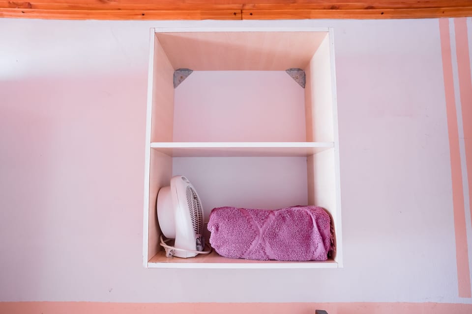 Basic Room, 1 Twin Bed | Individually decorated, individually furnished, desk, laptop workspace