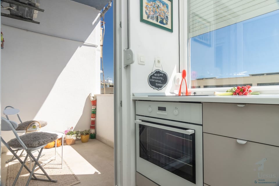 Apartment (A1) | Private kitchen | Coffee/tea maker, electric kettle, toaster, dining tables