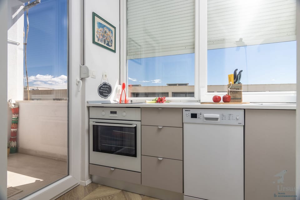 Apartment (A1) | Private kitchen | Coffee/tea maker, electric kettle, toaster, dining tables
