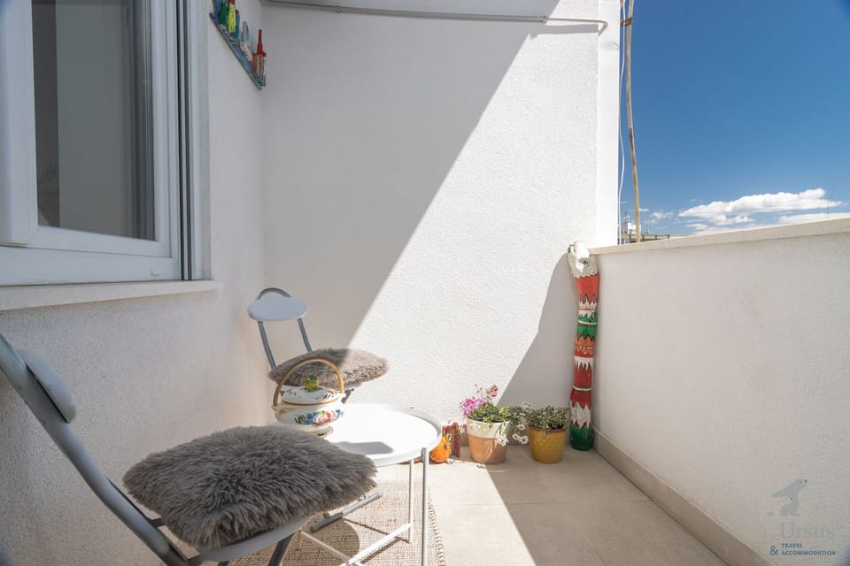 Apartment (A1) | Balcony