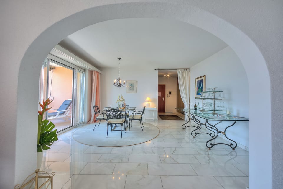 Family Apartment, 2 Bedrooms, 2 Bathrooms, Mountainside (Casa Monti Belvedere with Pool +) | Dining