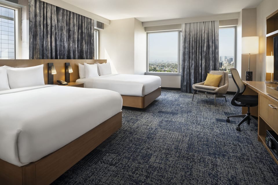 Premium bedding, in-room safe, desk, laptop workspace