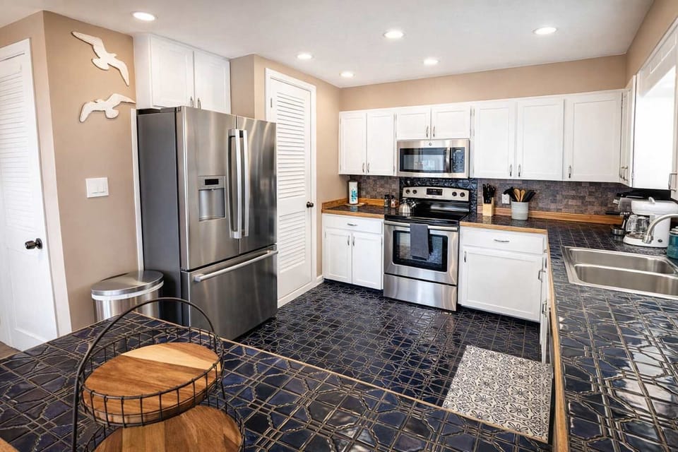 House, Multiple Beds, Balcony, Beach View | Private kitchen | Fridge, microwave, oven, stovetop